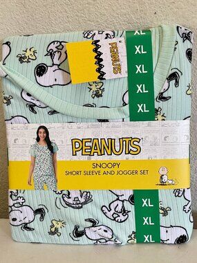 NEW Peanuts Snoopy 2 Pc Pajama Set NWT XL Short Sleeve Top Jogger Pants